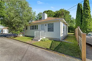 137 Kingstown Rd, Narragansett, RI 02882 - Photo 1