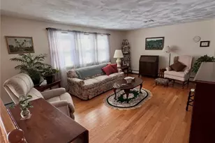 1 Midlands Dr, East Greenwich, RI 02818 - Photo 8