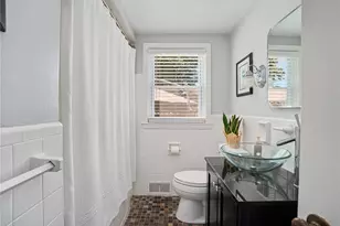 165 Garden City Dr, Cranston, RI 02920 - Photo 24