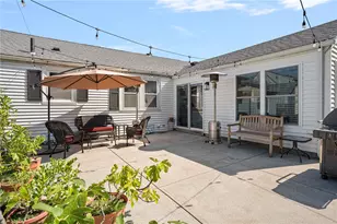 165 Garden City Dr, Cranston, RI 02920 - Photo 36