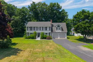 9 Pheasant Run Rd, North Smithfield, RI 02896 - Photo 1