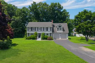 9 Pheasant Run Rd, North Smithfield, RI 02896 - Photo 1