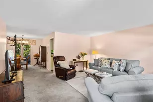 52 Exchange Rd, West Warwick, RI 02893 - Photo 8