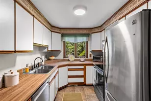 52 Exchange Rd, West Warwick, RI 02893 - Photo 18
