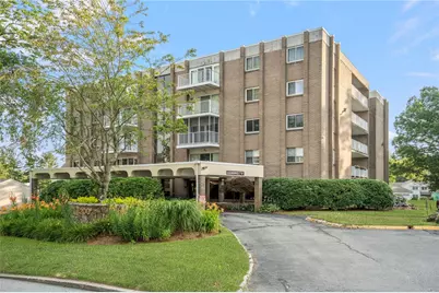200 Hoffman Avenue #402, Cranston, RI 02920 - Photo 2