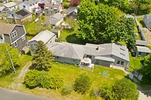85 Highland Ave, Portsmouth, RI 02871 - Photo 4