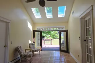 218 Oaklawn Ave, Cranston, RI 02920 - Photo 20