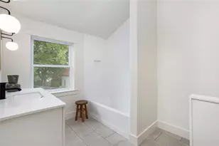 54 Grand View St, Providence, RI 02906 - Photo 32