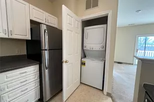 110 Mill St, Woonsocket, RI 02895 - Photo 8