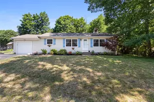 8 Gadoury Ave, Coventry, RI 02816 - Photo 2