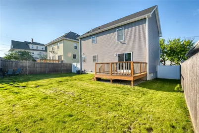239 Mauran Avenue, East Providence, RI 02914 - Photo 28
