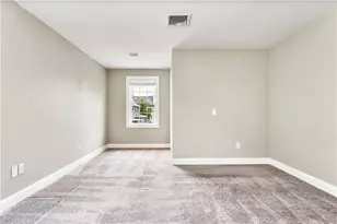 239 Mauran Ave, East Providence, RI 02914 - Photo 16