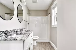 239 Mauran Ave, East Providence, RI 02914 - Photo 20