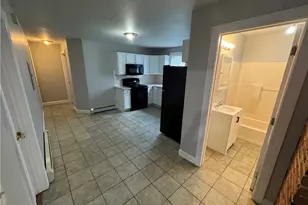 136 Almy St, Providence, RI 02909 - Photo 8