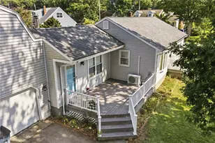 36 Holly Ln, Tiverton, RI 02878 - Photo 8