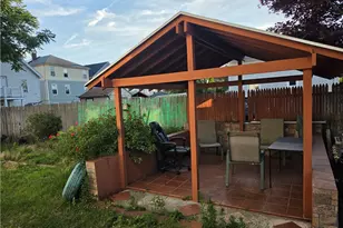 28 Benedict St, Providence, RI 02907 - Photo 8