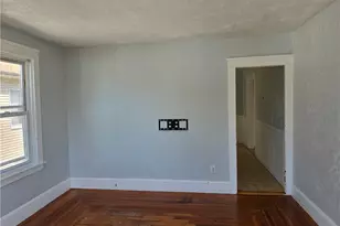 112 Bernon St, Providence, RI 02908 - Photo 14