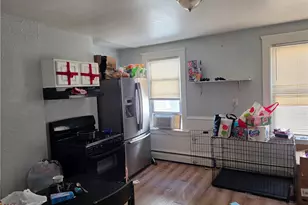 112 Bernon St, Providence, RI 02908 - Photo 4