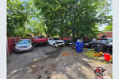 112 Bernon Street, Providence, RI 02908 - Photo 32
