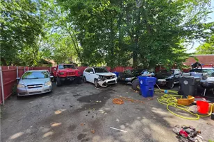 112 Bernon St, Providence, RI 02908 - Photo 32