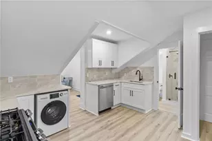 13 Sherman St, Newport, RI 02840 - Photo 36