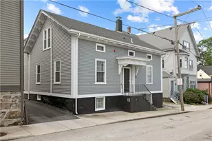 13 Sherman St, Newport, RI 02840 - Photo 2