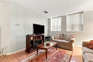 15 Curtis St, Cranston, RI 02920 - Photo 12