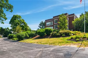 15 Curtis St, Cranston, RI 02920 - Photo 24