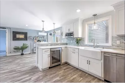 26 Jamestown Boulevard, Narragansett, RI 02882 - Photo 2