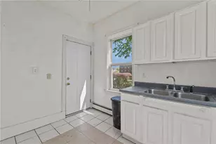 98 Andem St St, Providence, RI 02909 - Photo 30