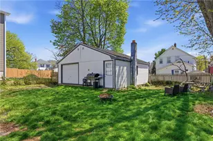 25 Hoppin Ave, East Providence, RI 02915 - Photo 24