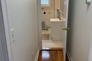7 Whitwell Ave, Newport, RI 02840 - Photo 12