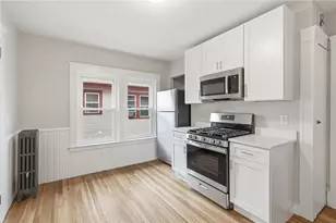 46 Ponagansett Ave, Providence, RI 02909 - Photo 4