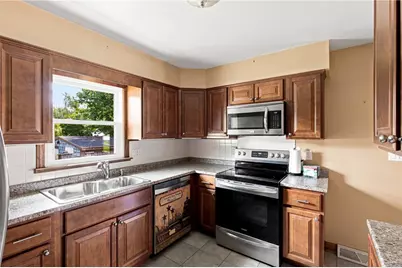 20 Wood Road, Middletown, RI 02842 - Photo 8