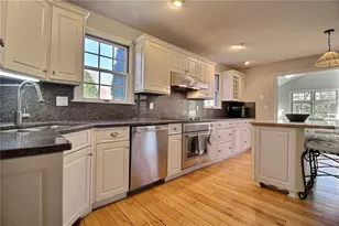 2 Overlook Dr, Hopkinton, RI 02804 - Photo 10