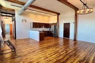 28 Bayley St, Pawtucket, RI 02860 - Photo 6