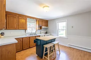 40 Greenfield Rd, Cumberland, RI 02846 - Photo 8