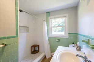 40 Greenfield Rd, Cumberland, RI 02846 - Photo 10