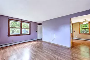104 Stanton Ave, East Providence, RI 02915 - Photo 4