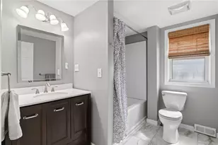 98 Dewey Ave, Pawtucket, RI 02861 - Photo 12
