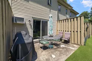 200 Cannon St, Cranston, RI 02920 - Photo 24