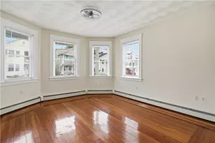 13 Suffolk St, Providence, RI 02908 - Photo 22