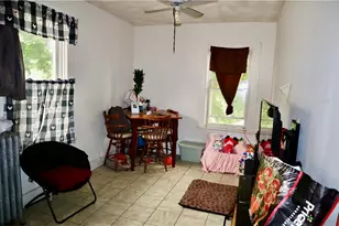 17 Tyndall Ave, Providence, RI 02908 - Photo 4