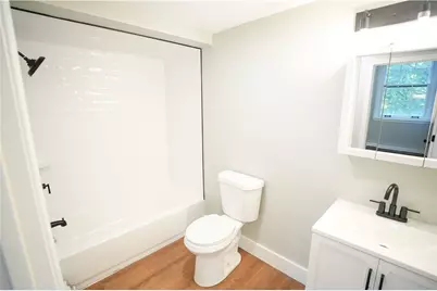366 Main Street #105, Warren, RI 02885 - Photo 8