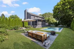 11 Loxley Dr, Johnston, RI 02919 - Photo 2