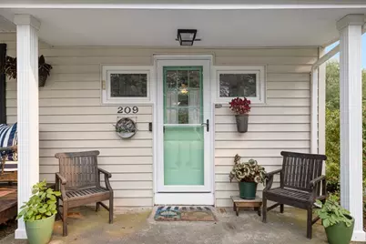 209 Dahlia Drive, North Kingstown, RI 02852 - Photo 4
