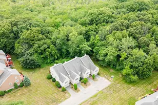 703 Brookhaven Ln, Woonsocket, RI 02895 - Photo 32