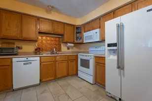 703 Brookhaven Ln, Woonsocket, RI 02895 - Photo 6