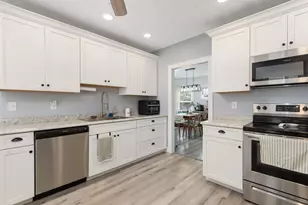 11 Minerva Ave, Cumberland, RI 02864 - Photo 4