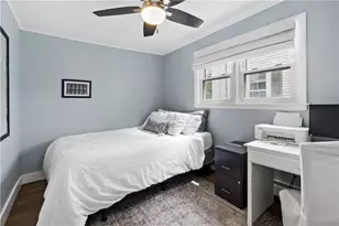 8 Lincoln Ave, Bristol, RI 02809 - Photo 20